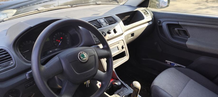Škoda Fabia Combi 1,6 TDI, fotografija 6
