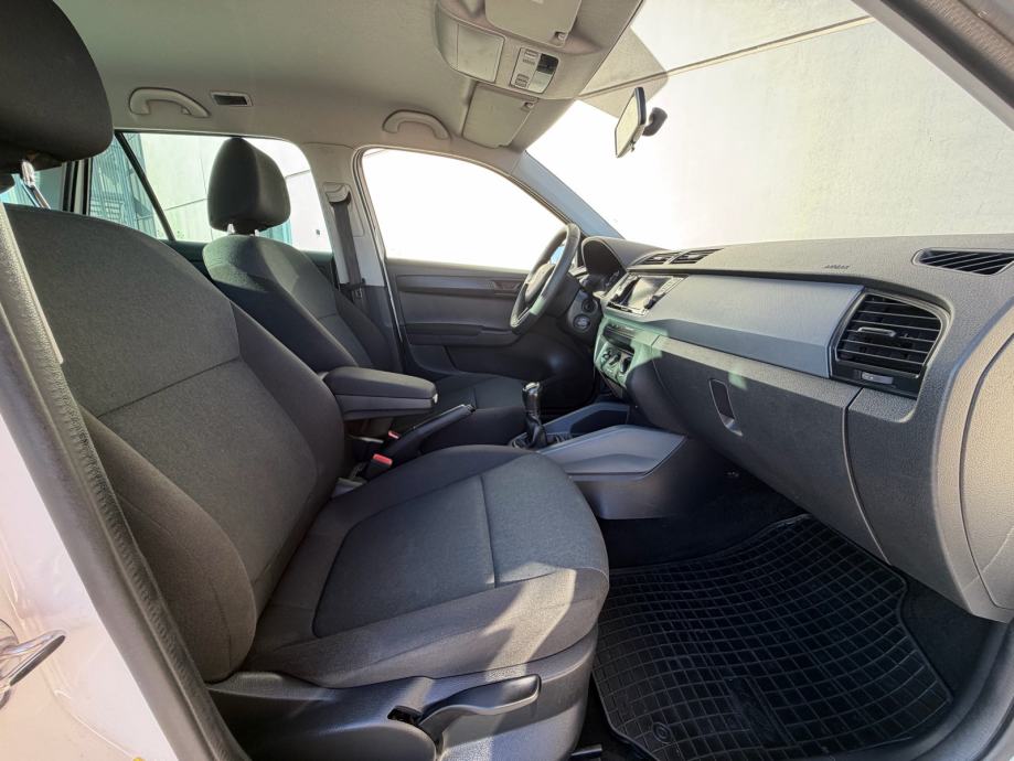 Škoda Fabia Combi SIMPLY 1,0 TSI HR AUTO NIJE UVOZ JAMSTVO, fotografija 16