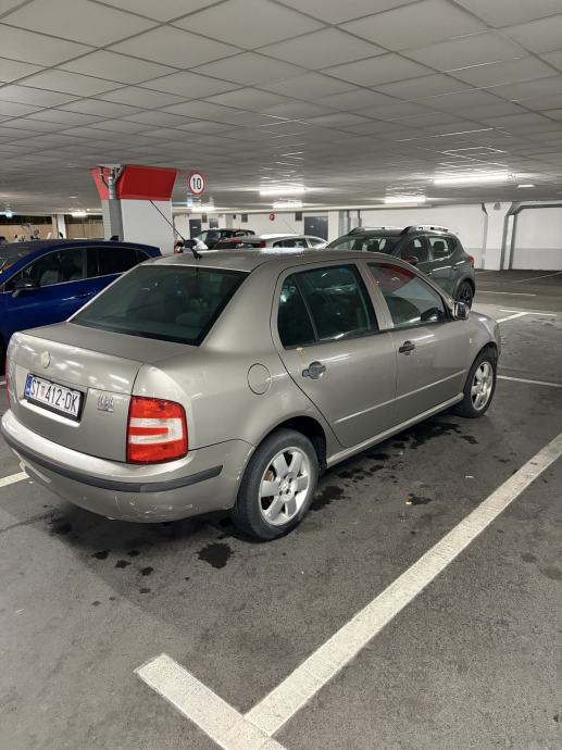 Škoda Fabia Sedan 1,2 12V, fotografija 14