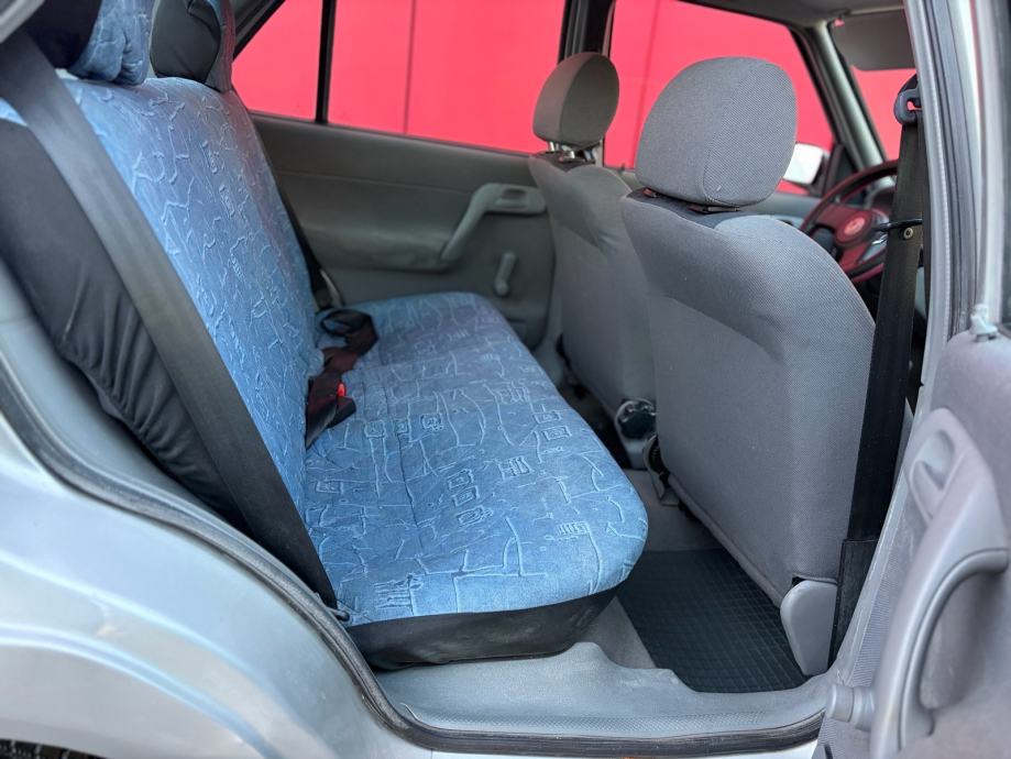 ŠKODA FELICIA 1.3 LXI PRVI VLASNIK 90.000 KM REGISTRIRANA!!!, fotografija 9