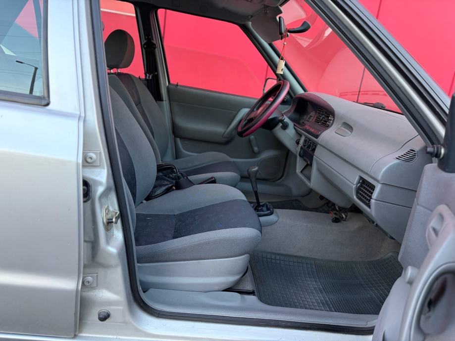 ŠKODA FELICIA 1.3 LXI PRVI VLASNIK 90.000 KM REGISTRIRANA!!!, fotografija 8