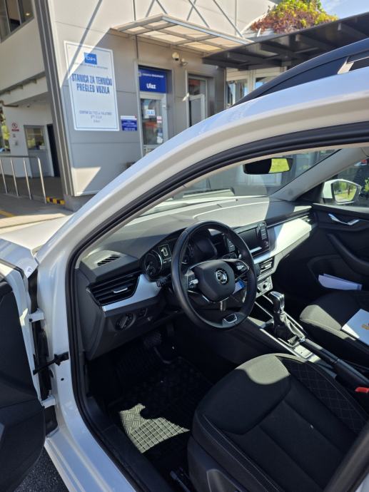 Škoda Kamiq 1,0 TSI automatik, fotografija 5