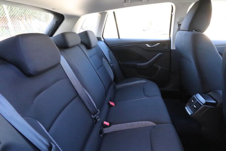 Škoda Kamiq 1.0 TSI Essence VIRTUAL COCKPIT -Full LED-, fotografija 8
