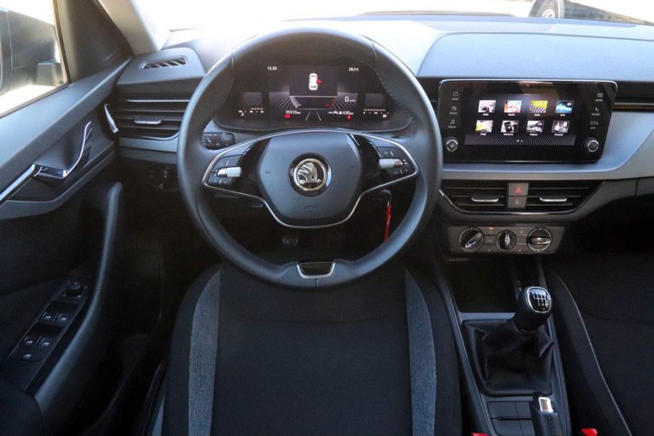Škoda Kamiq 1.0 TSI Essence VIRTUAL COCKPIT -Full LED-, fotografija 10