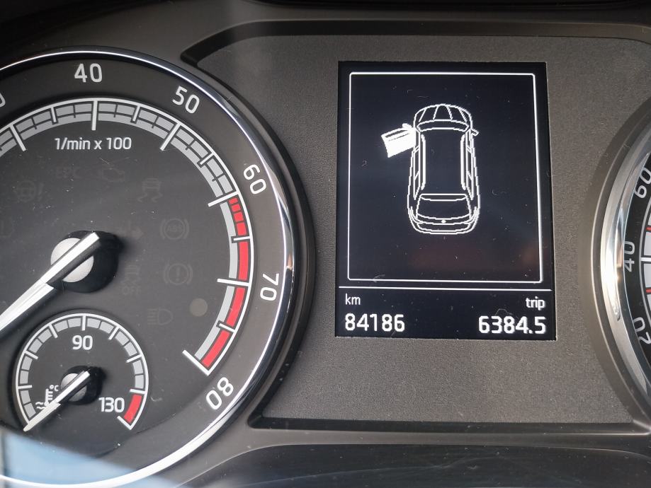 Škoda Karoq 1,0 TSI, pogled izvana - slika 3