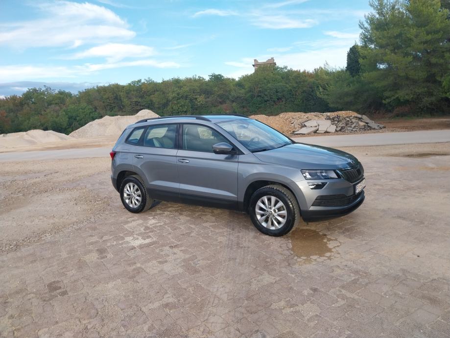 Škoda Karoq 1,0 TSI, fotografija 7