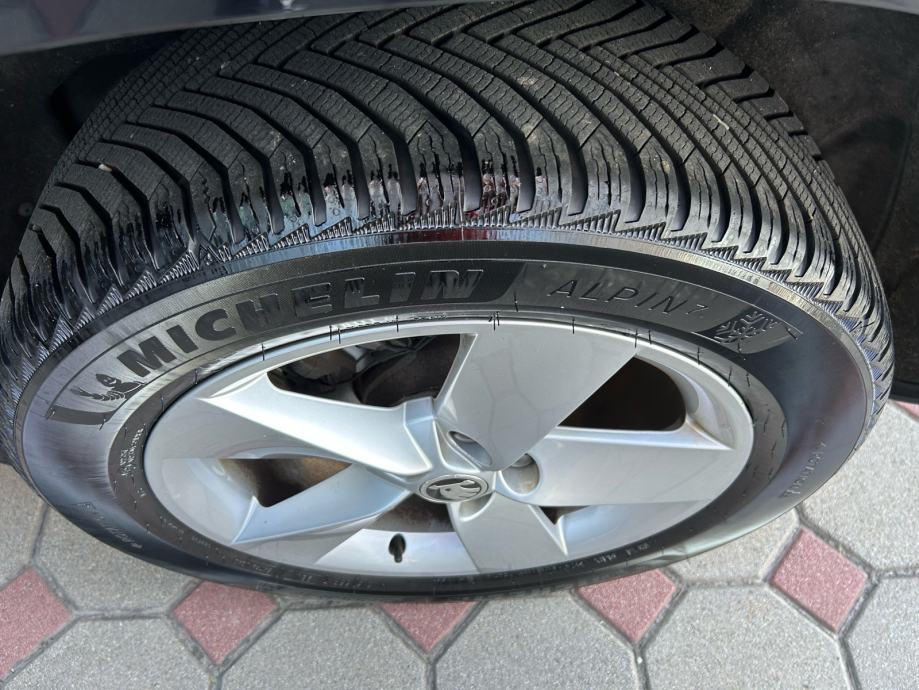 Škoda Karoq 1,5 TSI DSG 2022.,NAVI, VIRTUAL KOKPIT, GARANCIJA...., fotografija 20