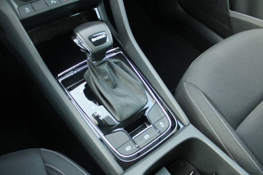 Škoda Karoq 1.5 TSi DSG *LED, NAVIGACIJA, KAMERA*, fotografija 18