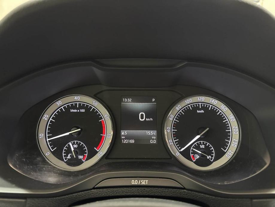Škoda Karoq 1,5 TSI DSG STYLE NAVI,KEYLESS,KAMERA,SERVIS,6.758,83€*3, fotografija 11