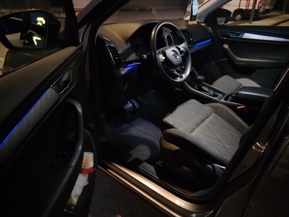 Škoda Karoq 1,5 TSI 110kw DSG KUPLJEN NOVI U HR(NIJE UVOZ) 1.VLASNIK, fotografija 12