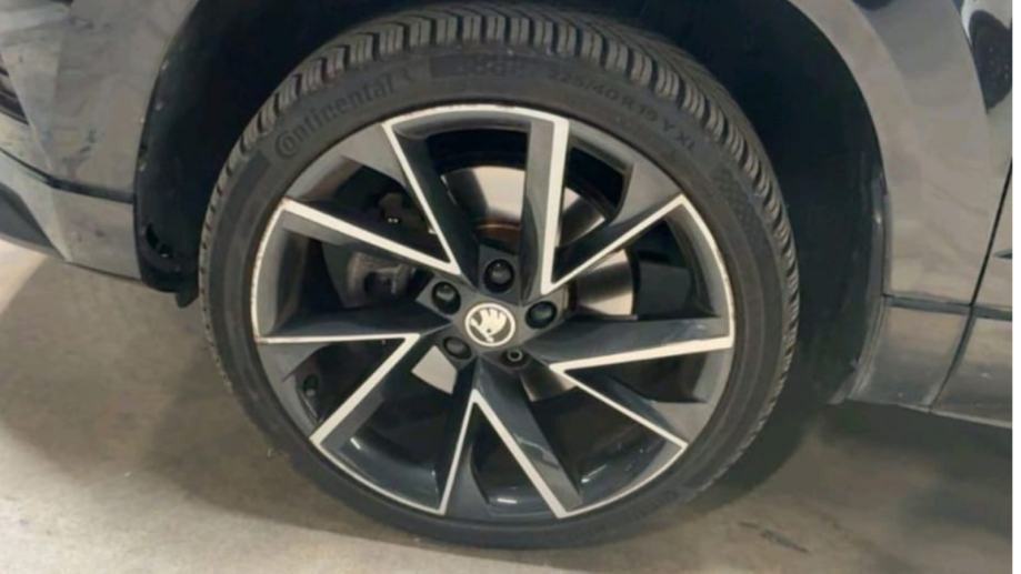 Škoda Karoq 1,5 TSI LEASING BEZ UČEŠĆA I BEZ JAMACA, fotografija 7