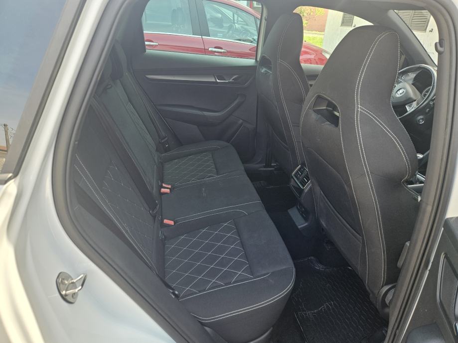 Škoda Karoq 1,5 TSI Sport line, fotografija 8
