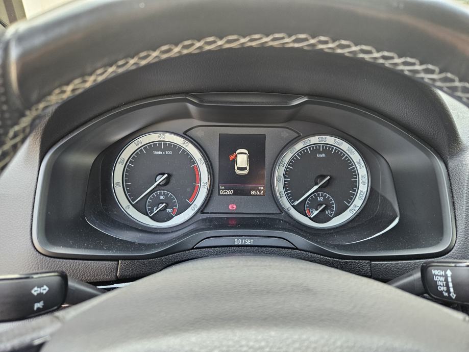 Škoda Karoq 1,5 TSI Sport line, fotografija 7