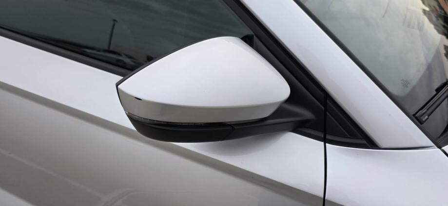 Škoda Karoq 1,6 Ambition plus, registracija do 03/2027., fotografija 5