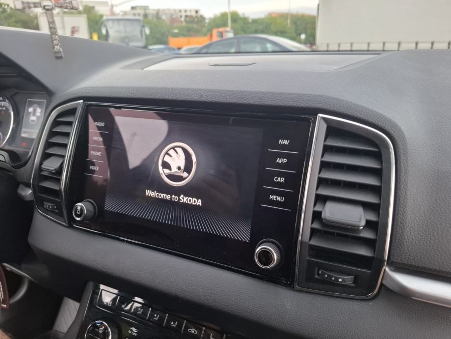Škoda Karoq 1,6 Ambition plus, registracija do 03/2027., fotografija 17