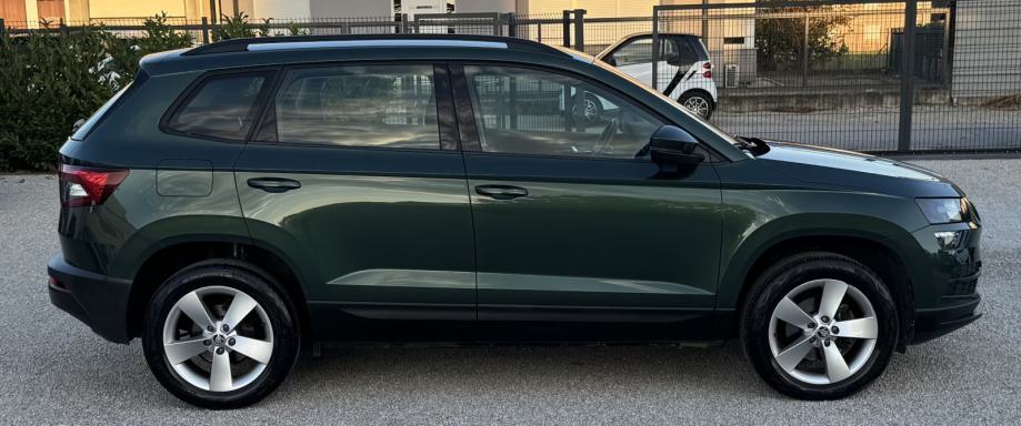 Škoda Karoq 1,6 TDI = 29 000 km = NIJE UVOZ - 1. VLASNIK, fotografija 8