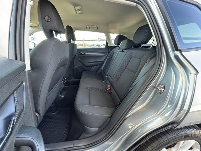 Škoda Karoq 1,6 TDI AMBITION, REG 11/26, CAR PLAY, TEMPOMAT, HR AUTO, fotografija 17