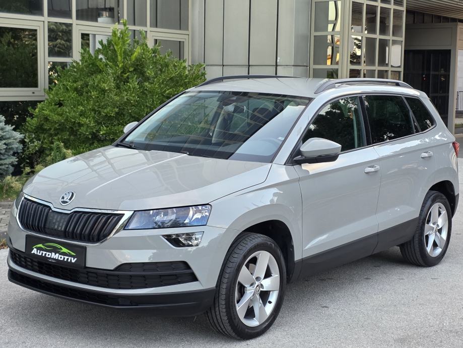 ŠKODA KAROQ 1.6 TDI DSG - *BOGATA OPREMA - ORIGINAL STANJE - SERVISNA*, fotografija 4