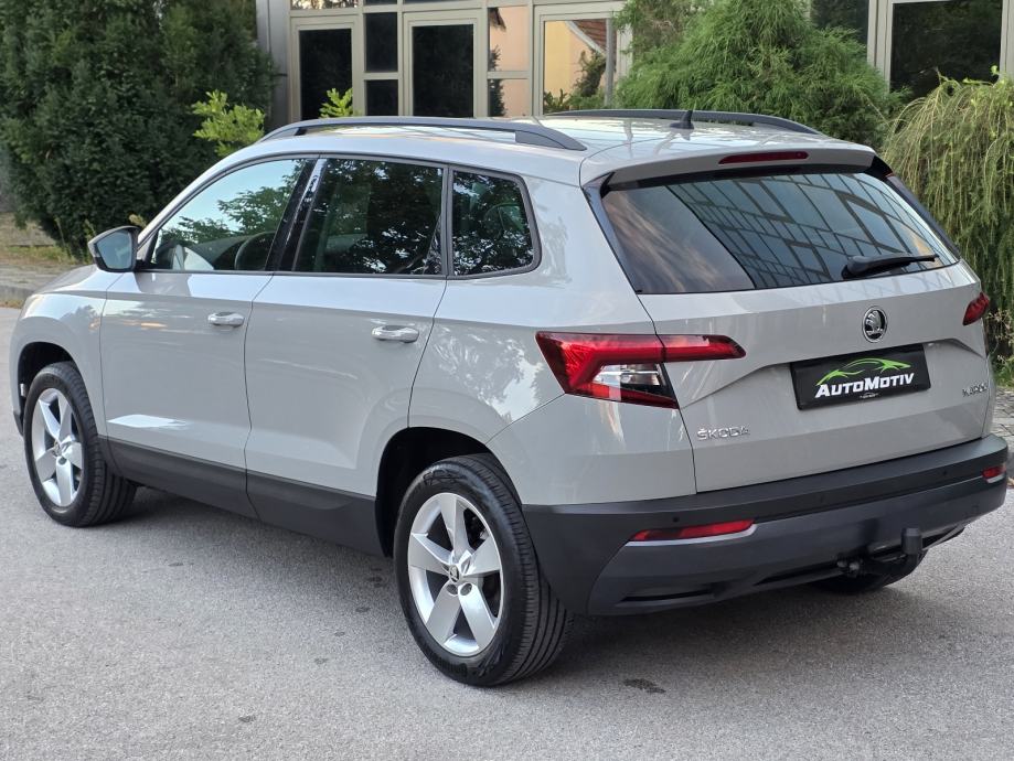ŠKODA KAROQ 1.6 TDI DSG - *BOGATA OPREMA - ORIGINAL STANJE - SERVISNA*, fotografija 6