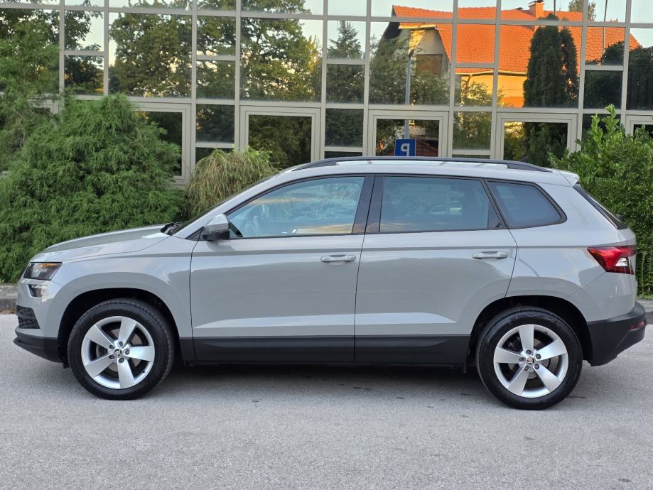 ŠKODA KAROQ 1.6 TDI DSG - *BOGATA OPREMA - ORIGINAL STANJE - SERVISNA*, fotografija 5