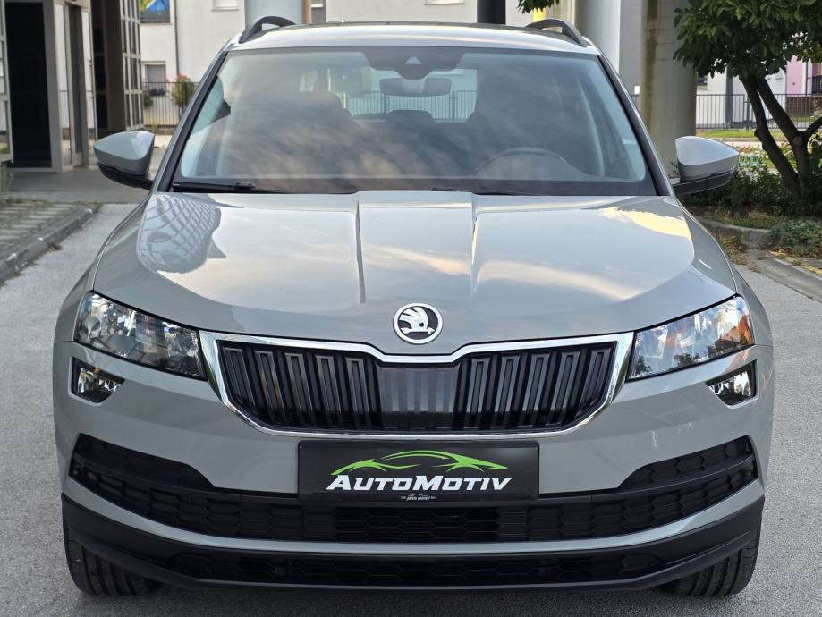 ŠKODA KAROQ 1.6 TDI DSG - *BOGATA OPREMA - ORIGINAL STANJE - SERVISNA*, fotografija 3
