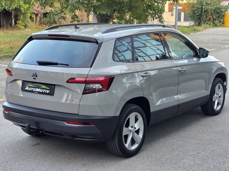 ŠKODA KAROQ 1.6 TDI DSG - *BOGATA OPREMA - ORIGINAL STANJE - SERVISNA*, fotografija 9
