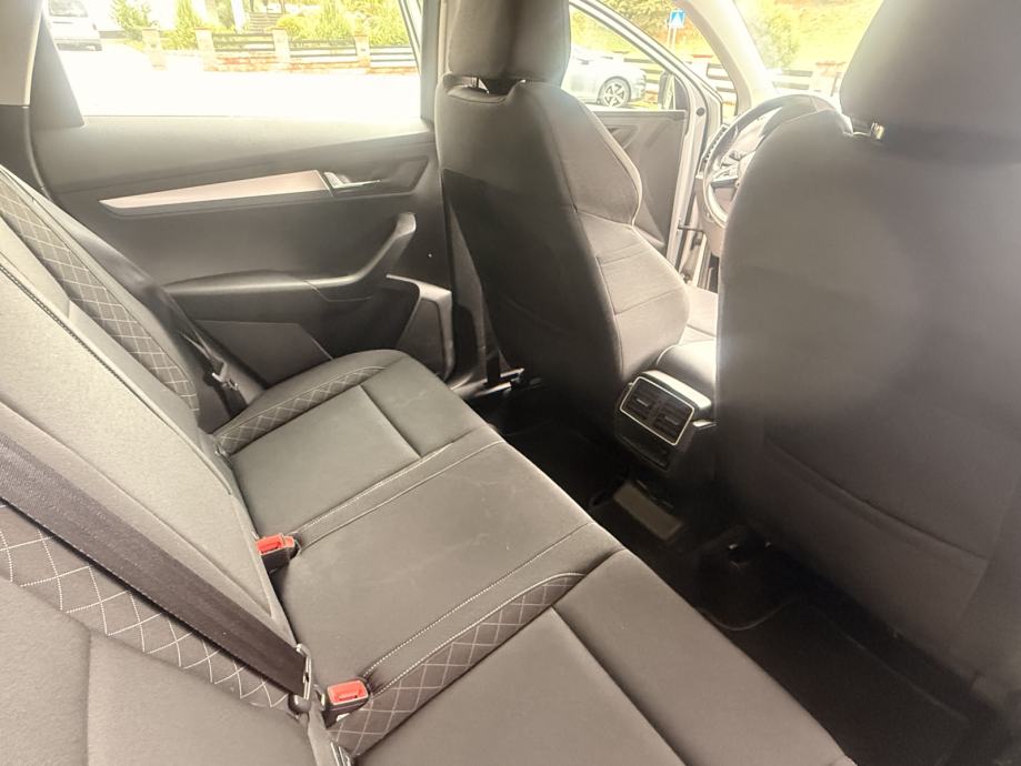 Škoda Karoq⭐1,6 TDI DSG⭐AUTOMATIK⭐navigacija⭐automatska klima, fotografija 9