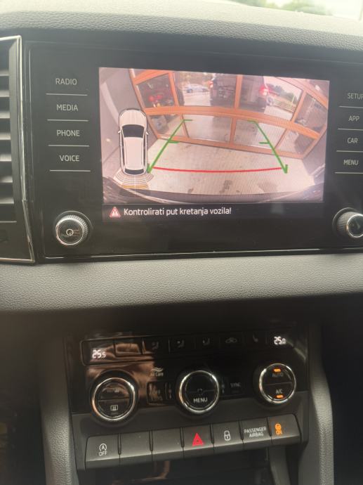 Škoda Karoq⭐1,6 TDI DSG⭐AUTOMATIK⭐navigacija⭐automatska klima, fotografija 8