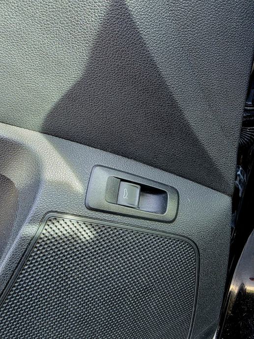 Škoda Karoq 2,0 TDI automatik registriran do 9.2027, fotografija 12