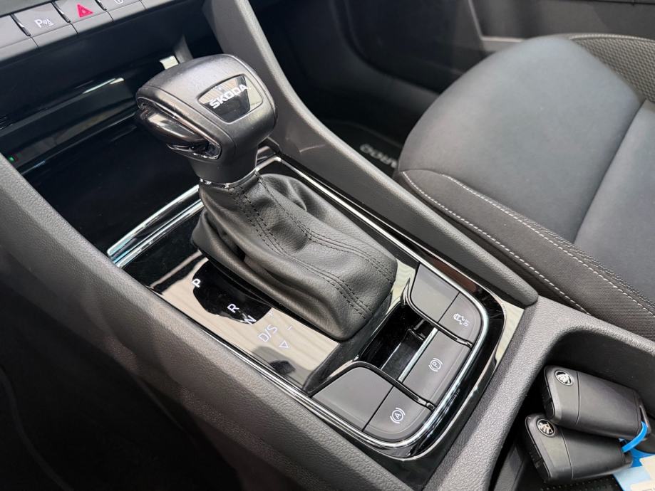 Škoda Karoq 2,0 TDI | DSG | 2022 | FACELIFT | LED | KAMERA | JAMSTVO, fotografija 17
