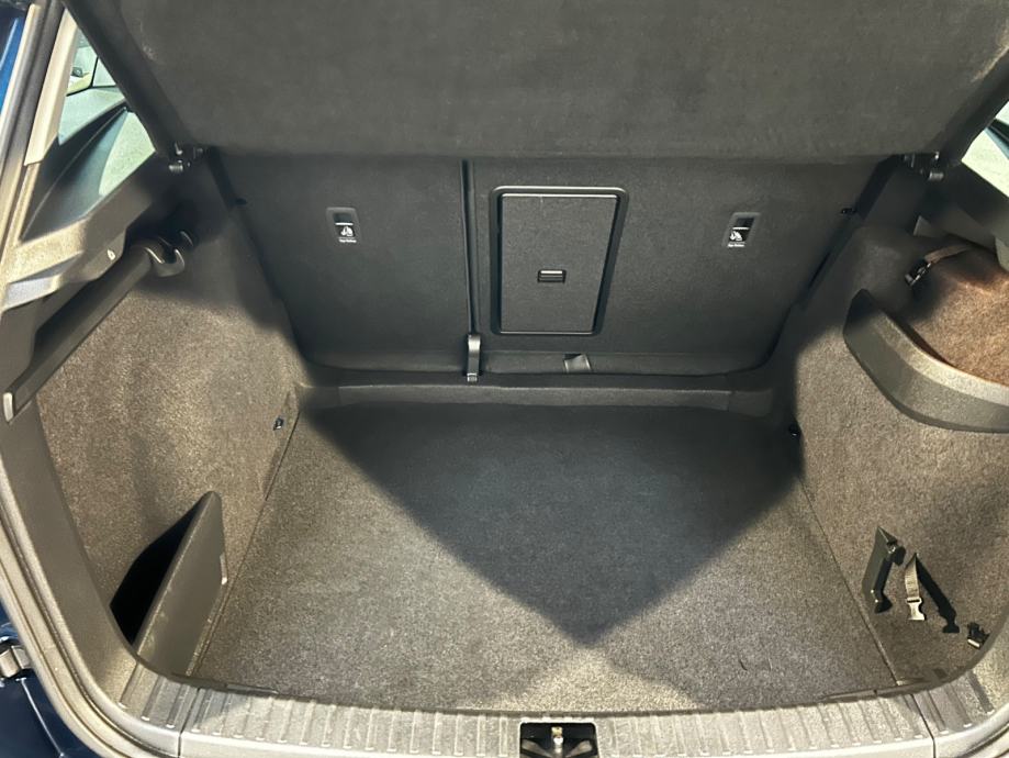 ŠKODA KAROQ 2,0 TDI DSG LED ALU 17 KAMERA PDC U PDV-U 12 MJ JAMSTVO, fotografija 7