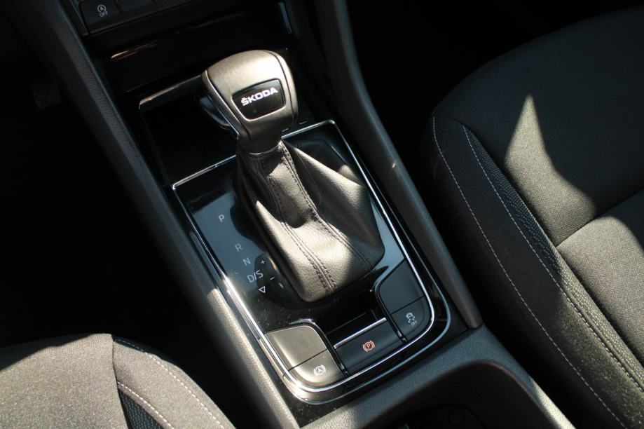 Škoda Karoq 2.0 TDi DSG *LED, NAVIGACIJA, KAMERA*, fotografija 18
