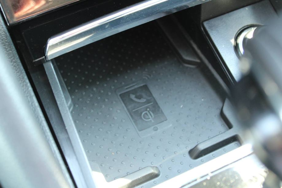 Škoda Karoq 2.0 TDi DSG *LED, NAVIGACIJA, KAMERA*, fotografija 19