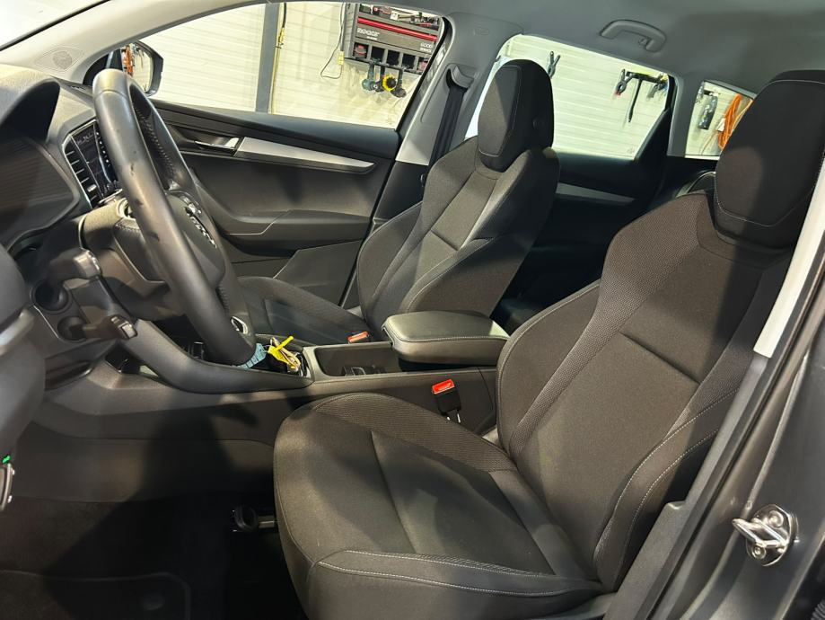 ŠKODA KAROQ 2,0 TDI DSG LED VIRTUAL KAMERA PDC U PDV-U 12 MJ JAMSTVO, fotografija 14