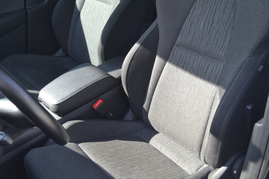 Škoda Karoq 2,0 TDI DSG *** rata 280€ *** BEZ UČEŠĆA *** SERVISNA ***, fotografija 9