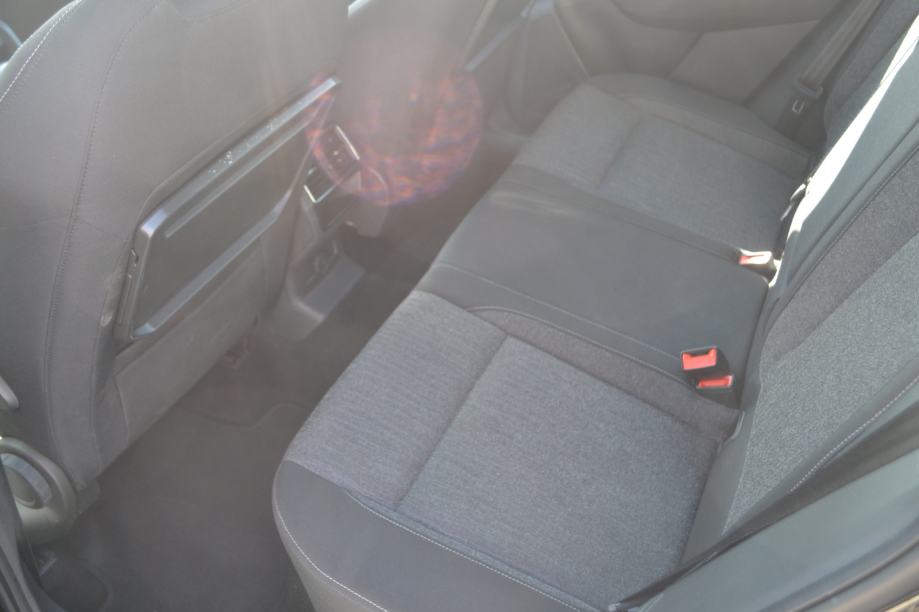 Škoda Karoq 2,0 TDI DSG *** rata 280€ *** BEZ UČEŠĆA *** SERVISNA ***, fotografija 10