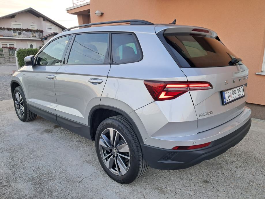 Škoda Karoq 2,0 TDI*DSG*TOUR*LED*KAMERA 360*VIRTUAL*ACC*KEYLESS*, fotografija 3