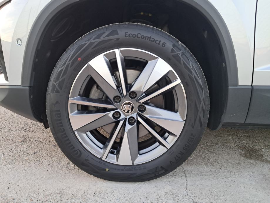 Škoda Karoq 2,0 TDI*DSG*TOUR*LED*KAMERA 360*VIRTUAL*ACC*KEYLESS*, fotografija 11