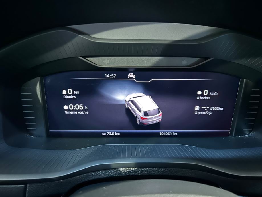 ŠKODA KAROQ 2,0 TDI SPORTLINE DSG LED ALU 18 PDC U PDV-U 12 MJ JAMSTVO, fotografija 14