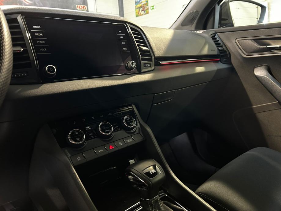ŠKODA KAROQ 2,0 TDI SPORTLINE DSG LED ALU 18 PDC U PDV-U 12 MJ JAMSTVO, fotografija 11
