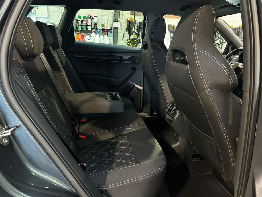 ŠKODA KAROQ 2,0 TDI SPORTLINE DSG LED ALU 18 PDC U PDV-U 12 MJ JAMSTVO, fotografija 16