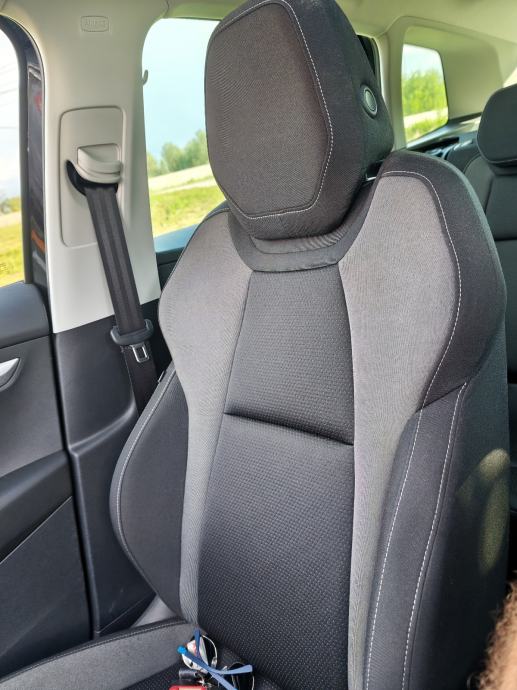 Škoda Karoq 2,0 TDI Tour DSG 4x4, fotografija 14