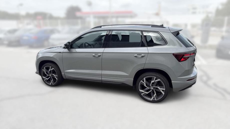 SKODA KAROQ 2023 • PREMIUM jamstvo • AutoZubak Rabljena, fotografija 6