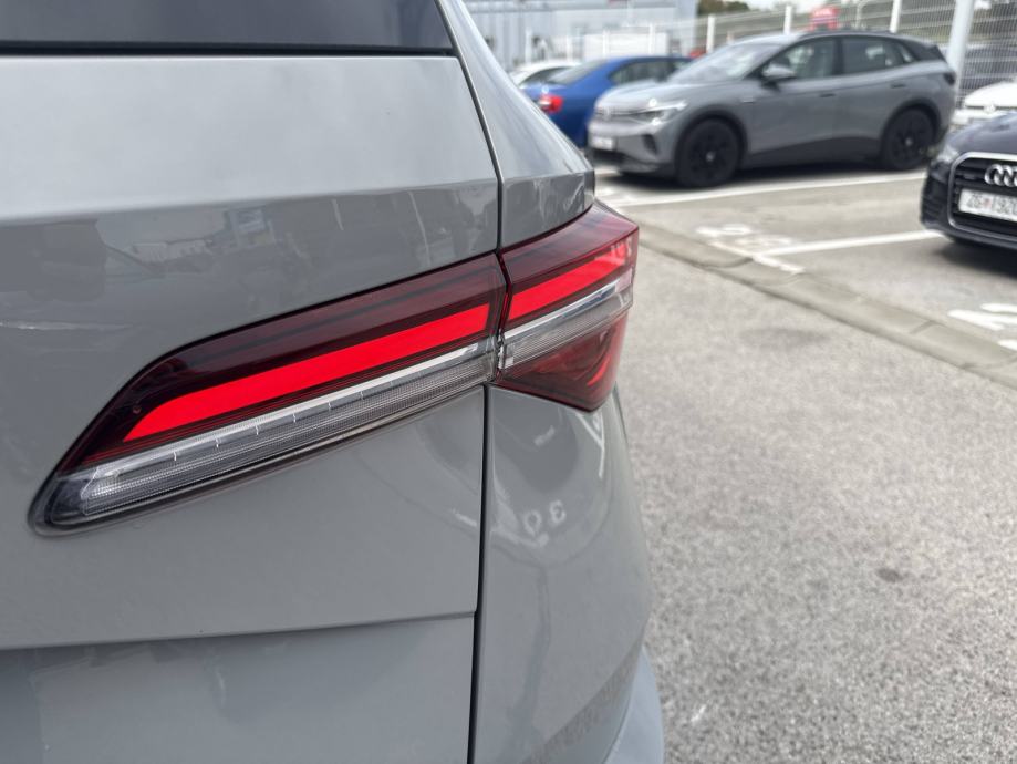 SKODA KAROQ 2023 • PREMIUM jamstvo • AutoZubak Rabljena, fotografija 17