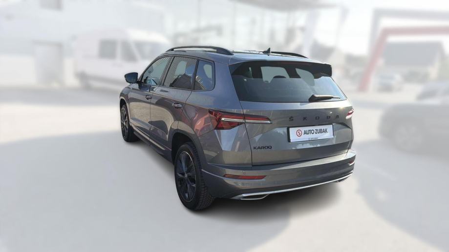 SKODA KAROQ 2023 • PREMIUM jamstvo • AutoZubak Rabljena, fotografija 8