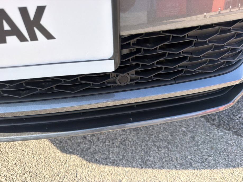 SKODA KAROQ 2023 • PREMIUM jamstvo • AutoZubak Rabljena, fotografija 14