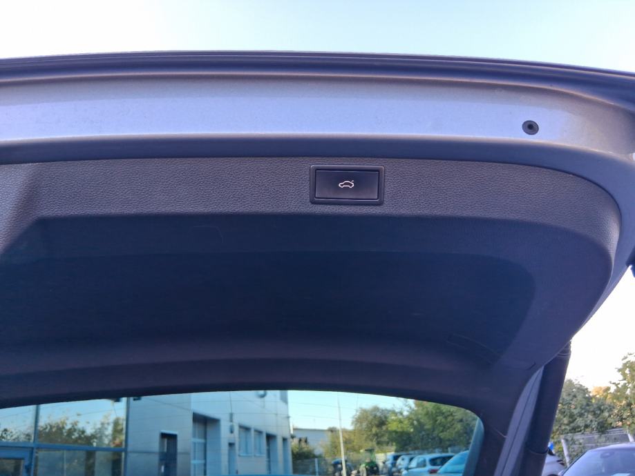 ŠKODA KAROQ CLEVER 2,0 TDI AT-DSG, fotografija 10