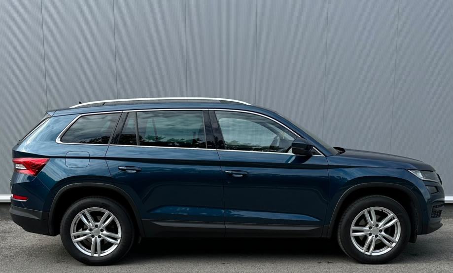 ŠKODA KODIAQ 1.5 TSI, 150 KS / SERVISNA / VIRTUAL / KAMERE / TOP, fotografija 7