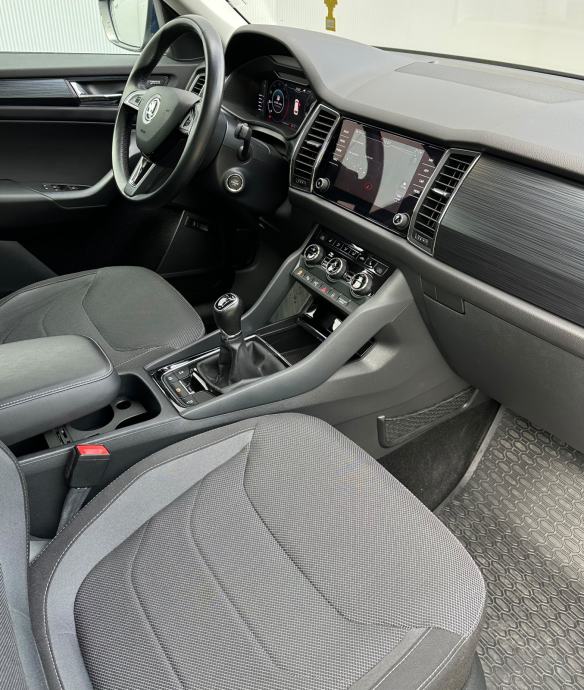 ŠKODA KODIAQ 1.5 TSI, 150 KS / SERVISNA / VIRTUAL / KAMERE / TOP, fotografija 13