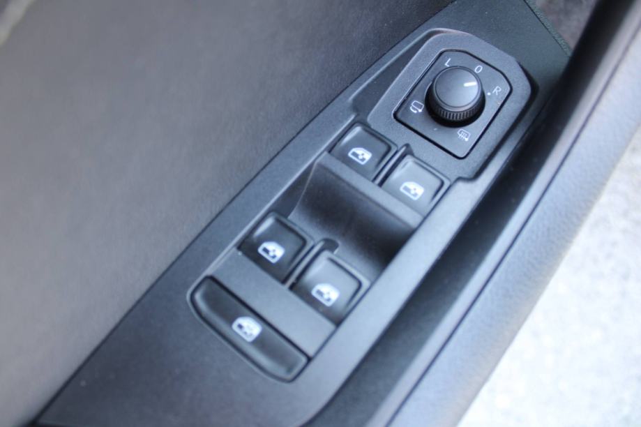 Škoda Kodiaq 1.5 TSi DSG *LED, NAVIGACIJA, KAMERA* - nije uvoz, fotografija 14